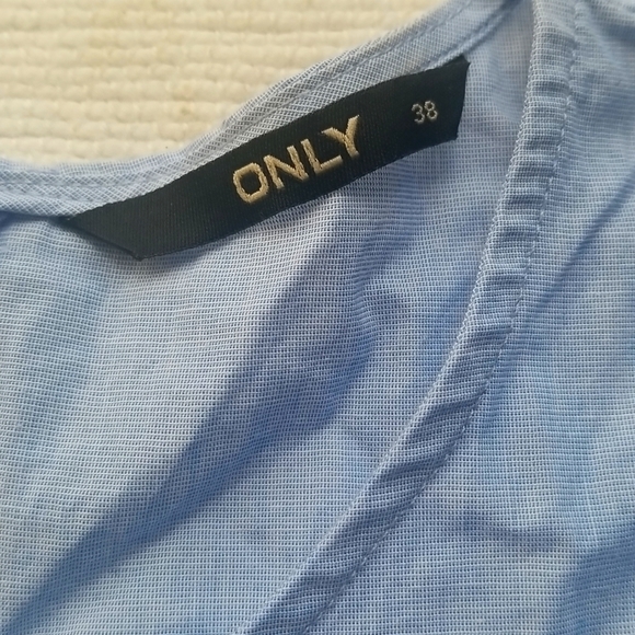 Light Blue Embroidered Long Sleeves with Ruffles - Picture 3 of 3